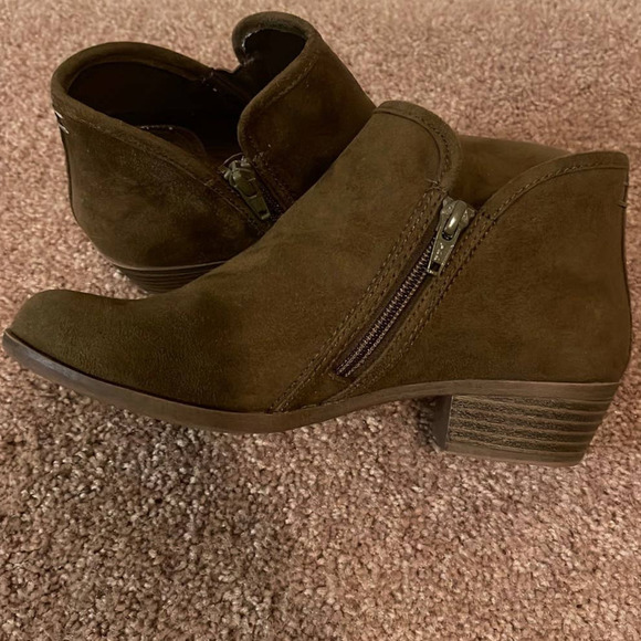 SO Shoes - 150 Suede Ankle Booties Olive Green by SO Size 6